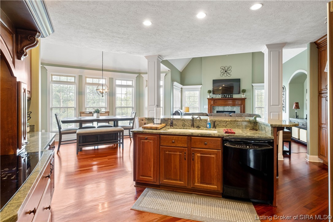 3631 Woodland Lakes Drive Floyds Knobs, IN 47119 - Photo 18 of 73