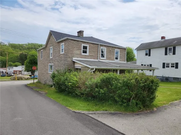 $39,900 | 109 Pittsburgh Road, Bentleyville, PA 15314