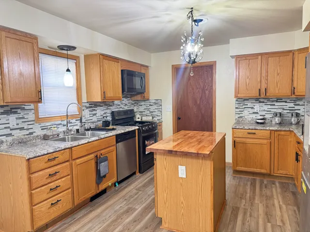 $299,900 | 2210 North 15th Street, Milwaukee, WI 53205