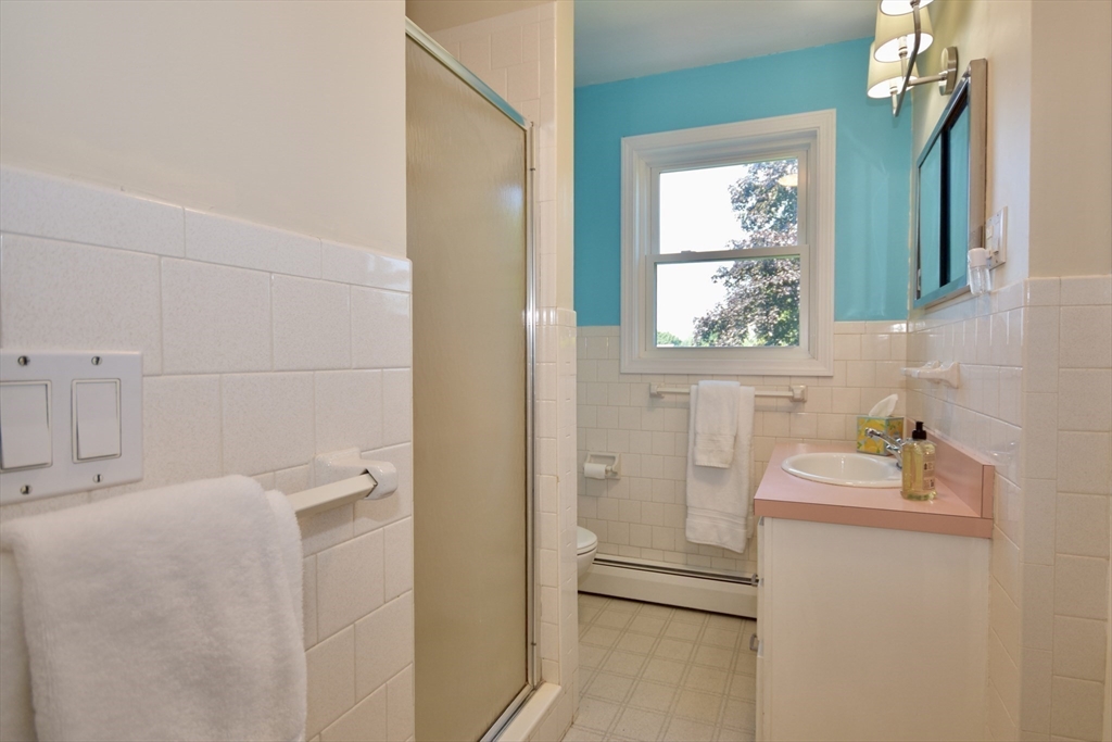 317 Slocum Road Dartmouth, MA 02747 - Photo 12 of 30 Gallery Image 12