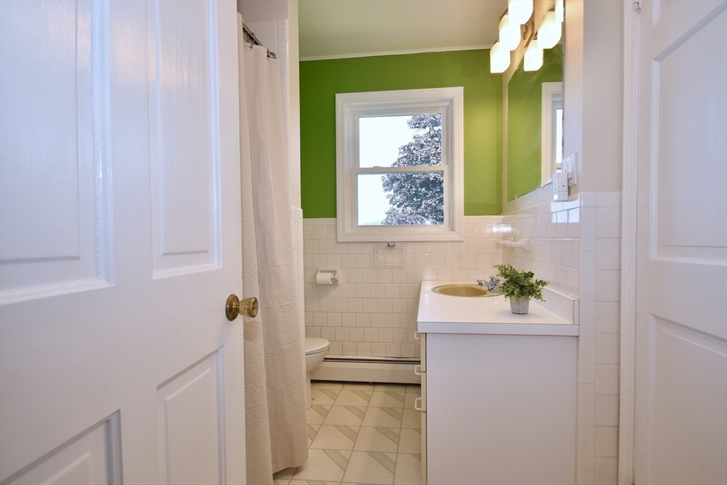 317 Slocum Road Dartmouth, MA 02747 - Photo 17 of 30 Gallery Image 17