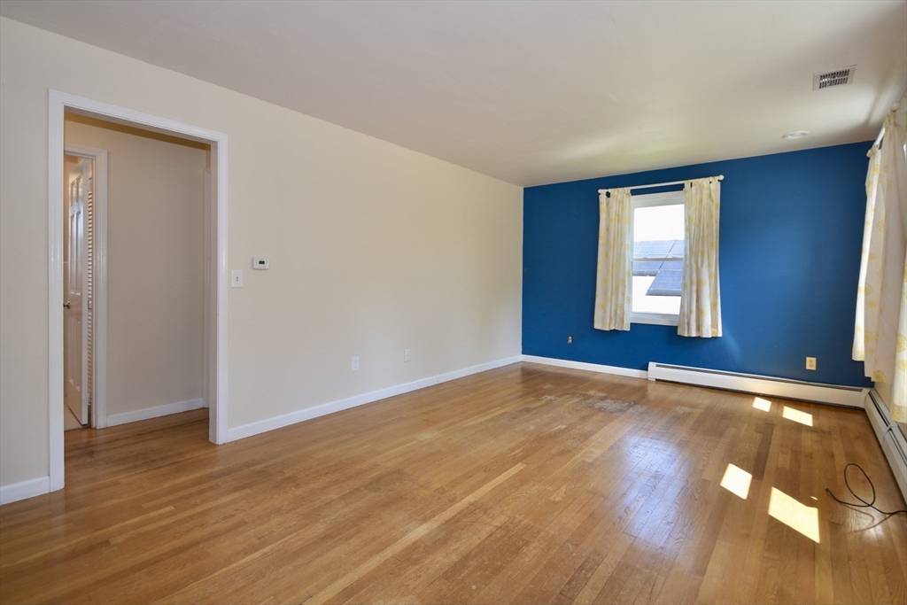317 Slocum Road Dartmouth, MA 02747 - Photo 3 of 30 Gallery Image 3