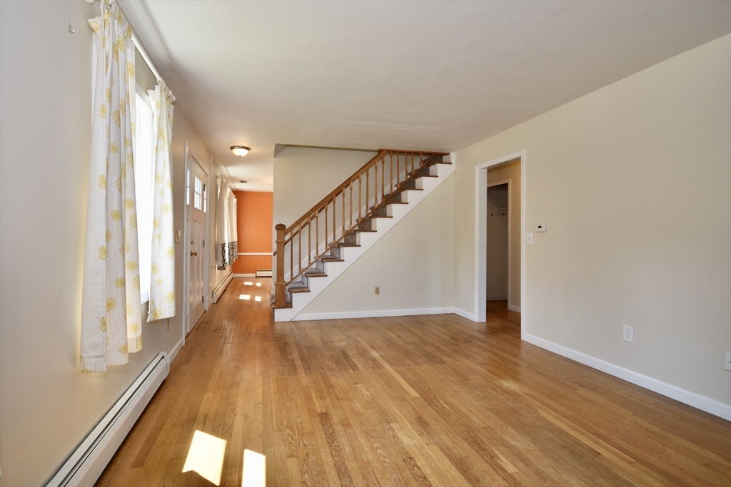 317 Slocum Road Dartmouth, MA 02747 - Photo 5 of 30 Gallery Image 5