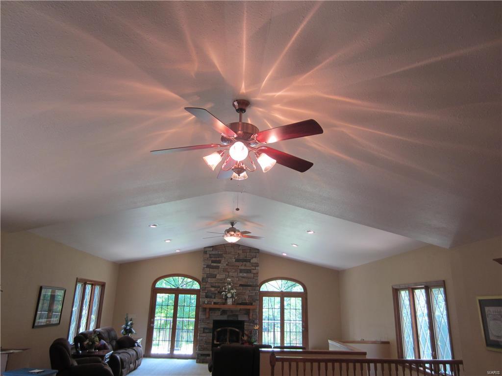 21141 Croxford Road Grafton, IL 62037 - Photo 11 of 41