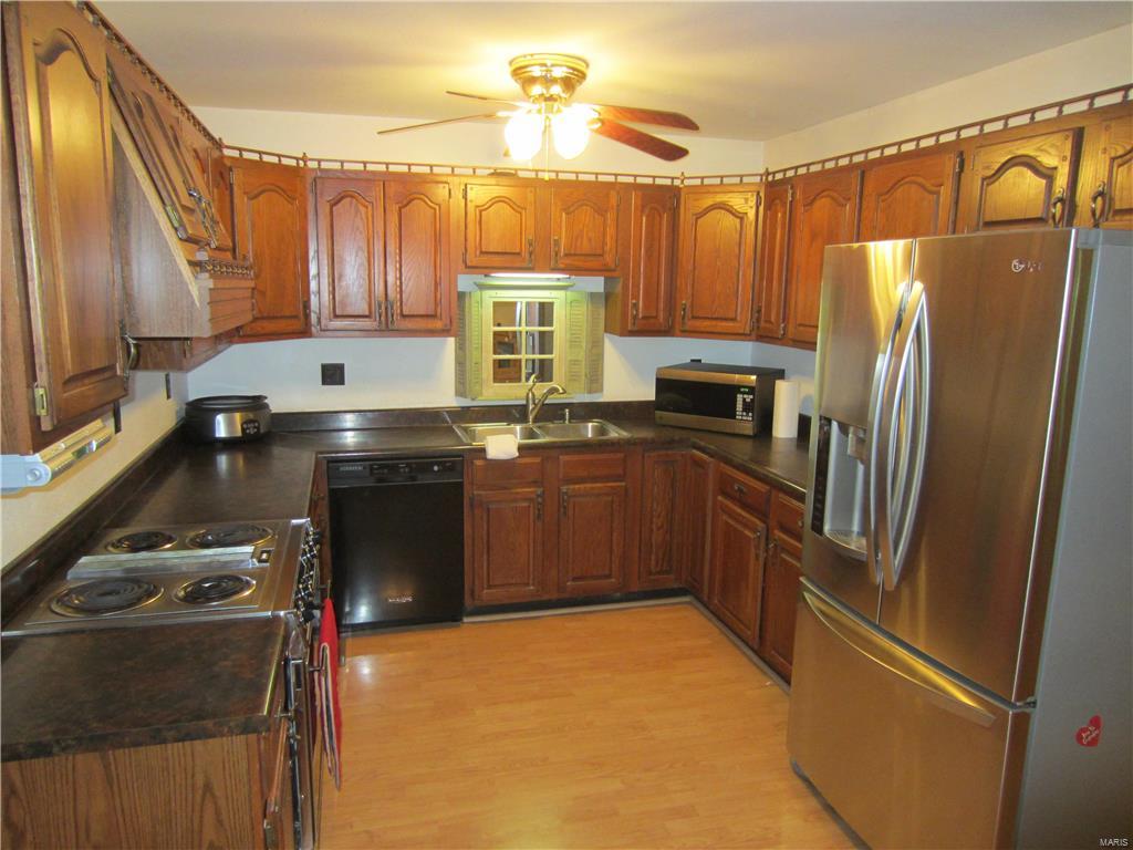 21141 Croxford Road Grafton, IL 62037 - Photo 13 of 41