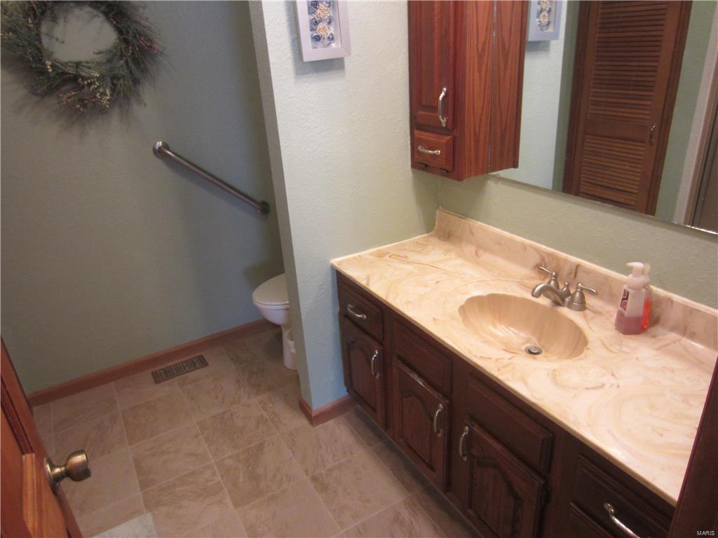 21141 Croxford Road Grafton, IL 62037 - Photo 21 of 41