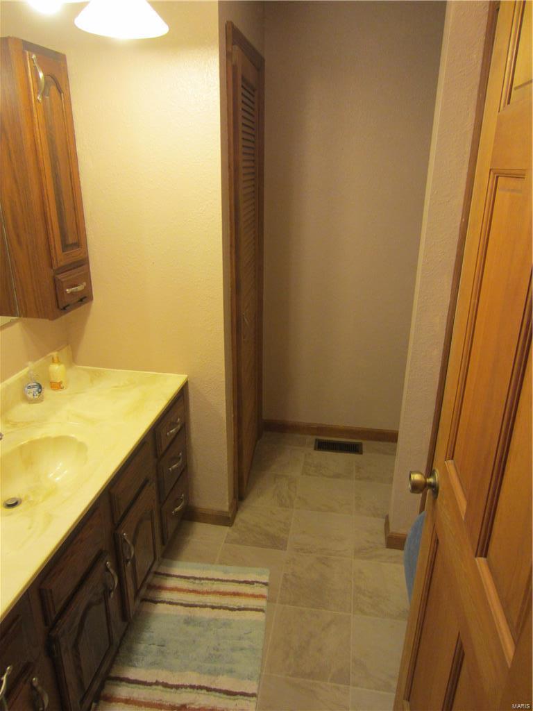 21141 Croxford Road Grafton, IL 62037 - Photo 28 of 41