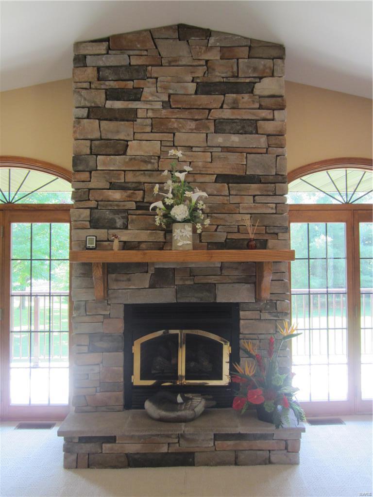 21141 Croxford Road Grafton, IL 62037 - Photo 10 of 41