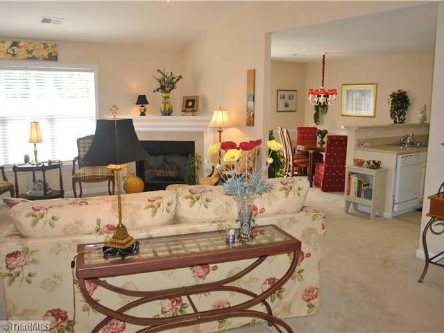 2124 Weststone Road Clemmons, NC 27012 - Photo 2 of 10 Living Room.