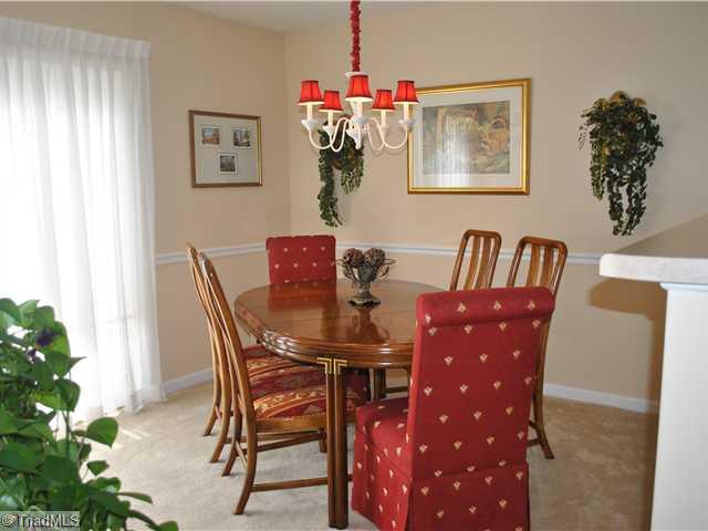 2124 Weststone Road Clemmons, NC 27012 - Photo 4 of 10 Dining Room.