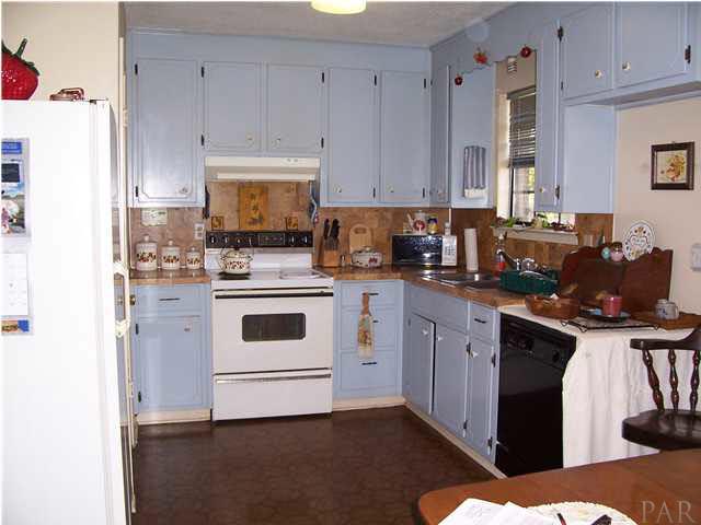 7050 Frank Reeder Road Pensacola, FL 32526 - Photo 5 of 7 Gallery Image 5