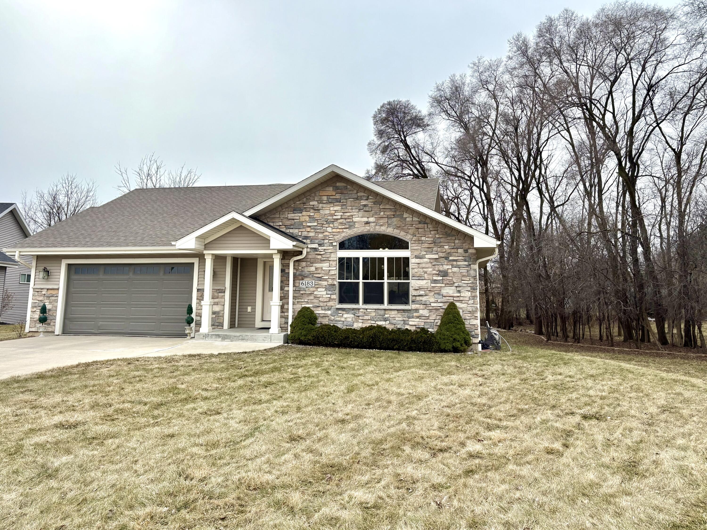 6183 South 40th Street Greenfield, WI 53221 - Photo 2 of 57 IMG_5535