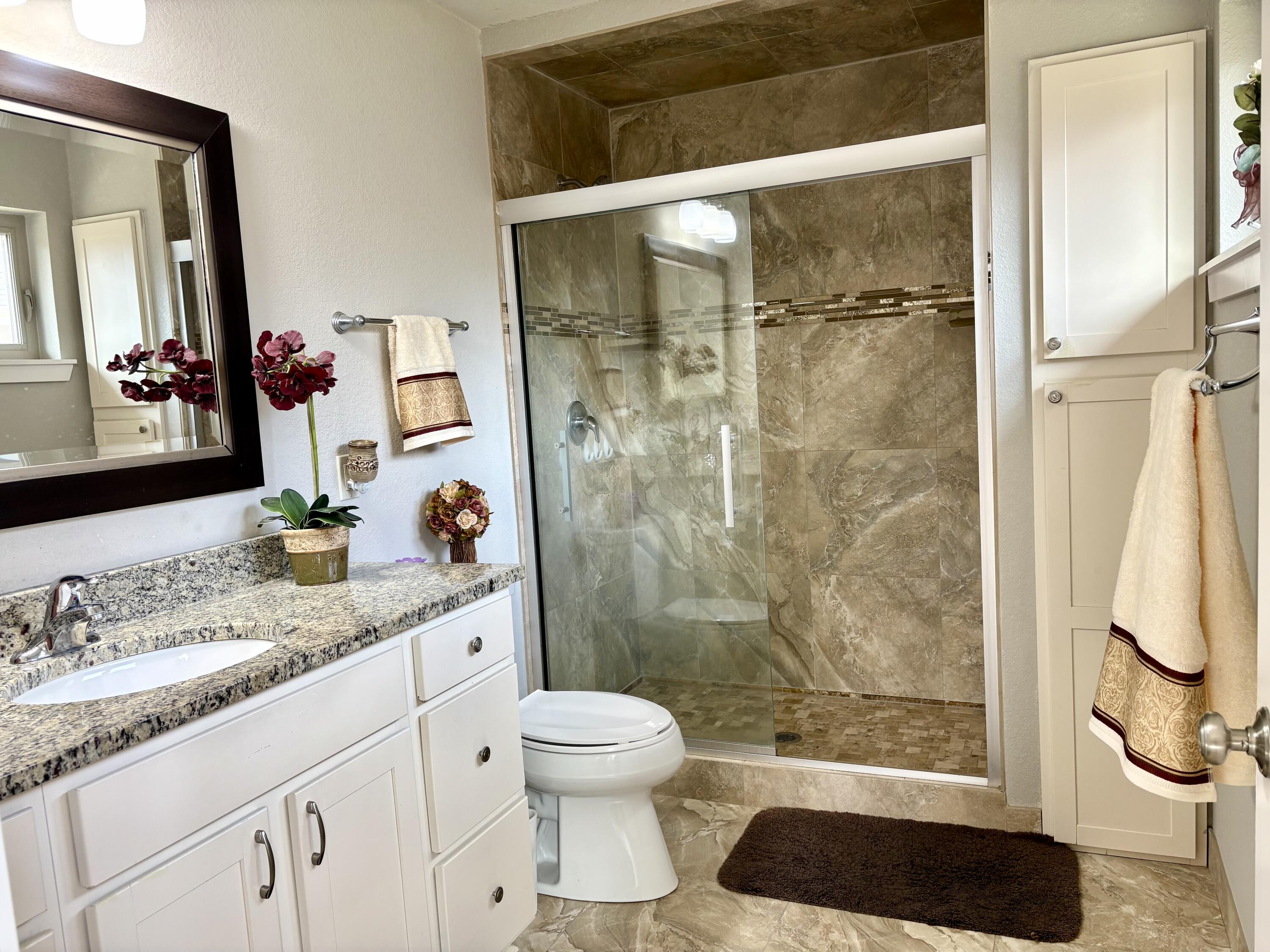 6183 South 40th Street Greenfield, WI 53221 - Photo 27 of 57 IMG_5314
