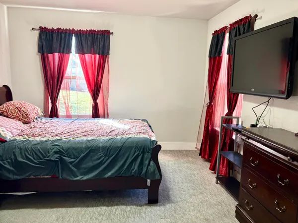 $649,900 | 6183 South 40th Street, Greenfield, WI 53221