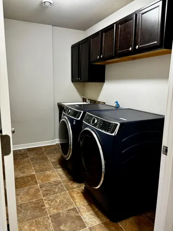 $649,900 | 6183 South 40th Street, Greenfield, WI 53221