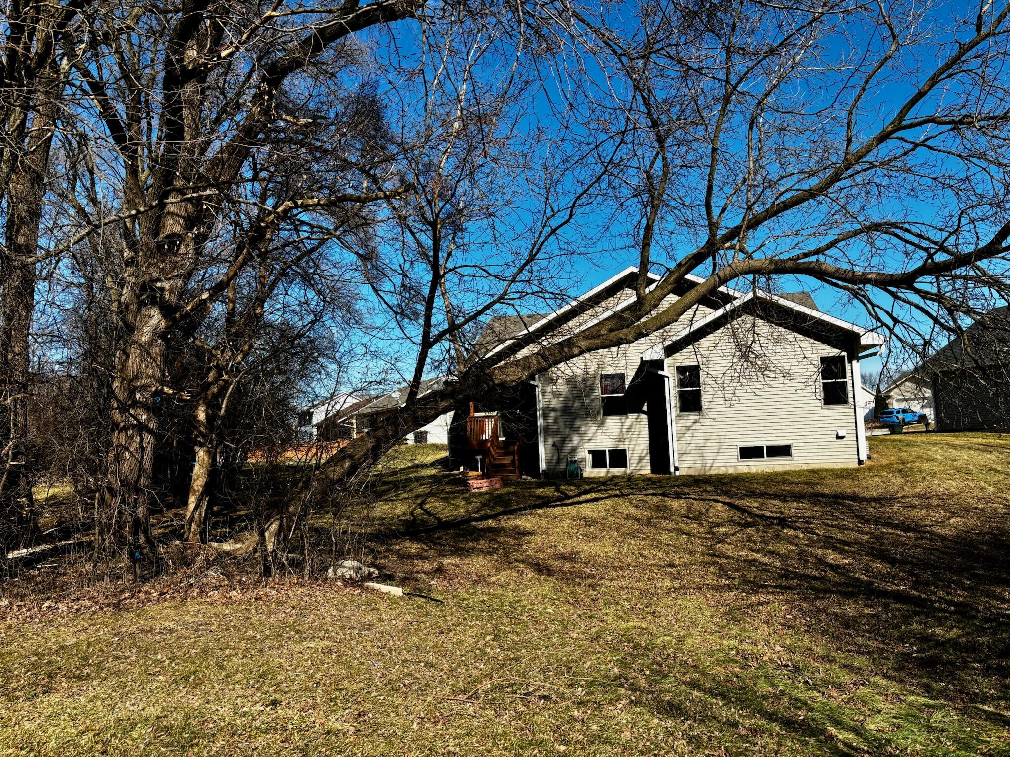 6183 South 40th Street Greenfield, WI 53221 - Photo 53 of 57 IMG_0196