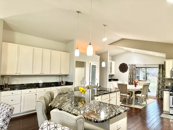 $649,900 | 6183 South 40th Street, Greenfield, WI 53221