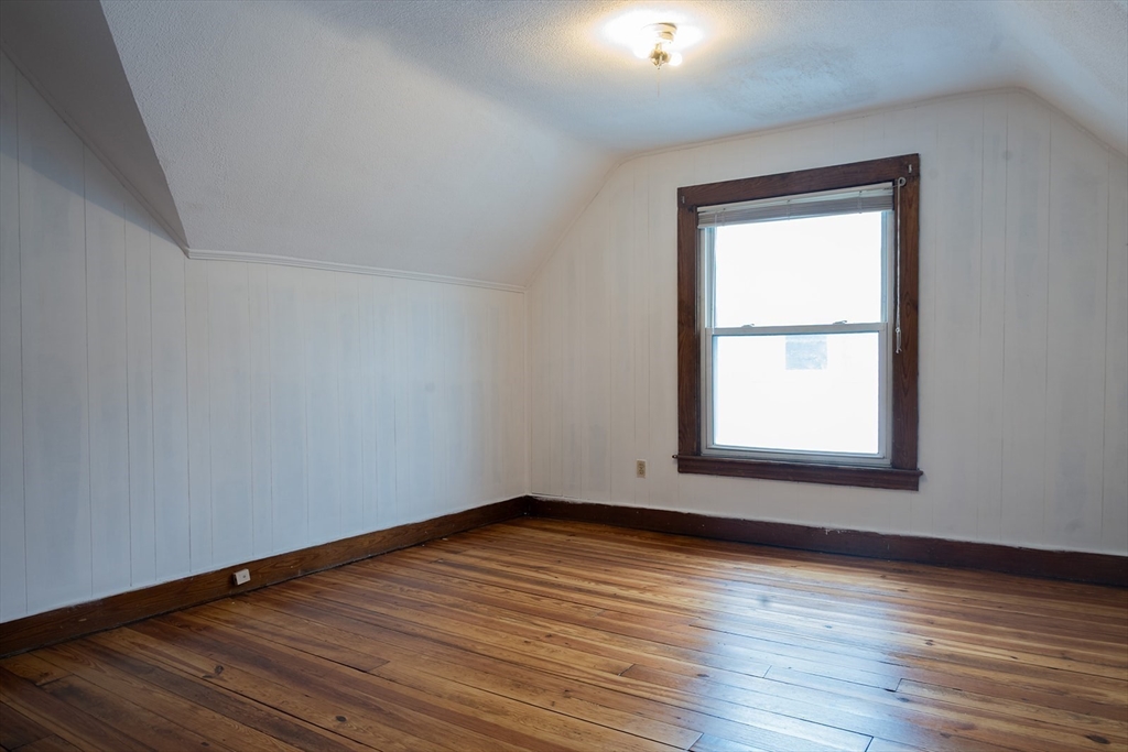 181-183 Northampton Avenue Springfield, MA 01109 - Photo 34 of 40