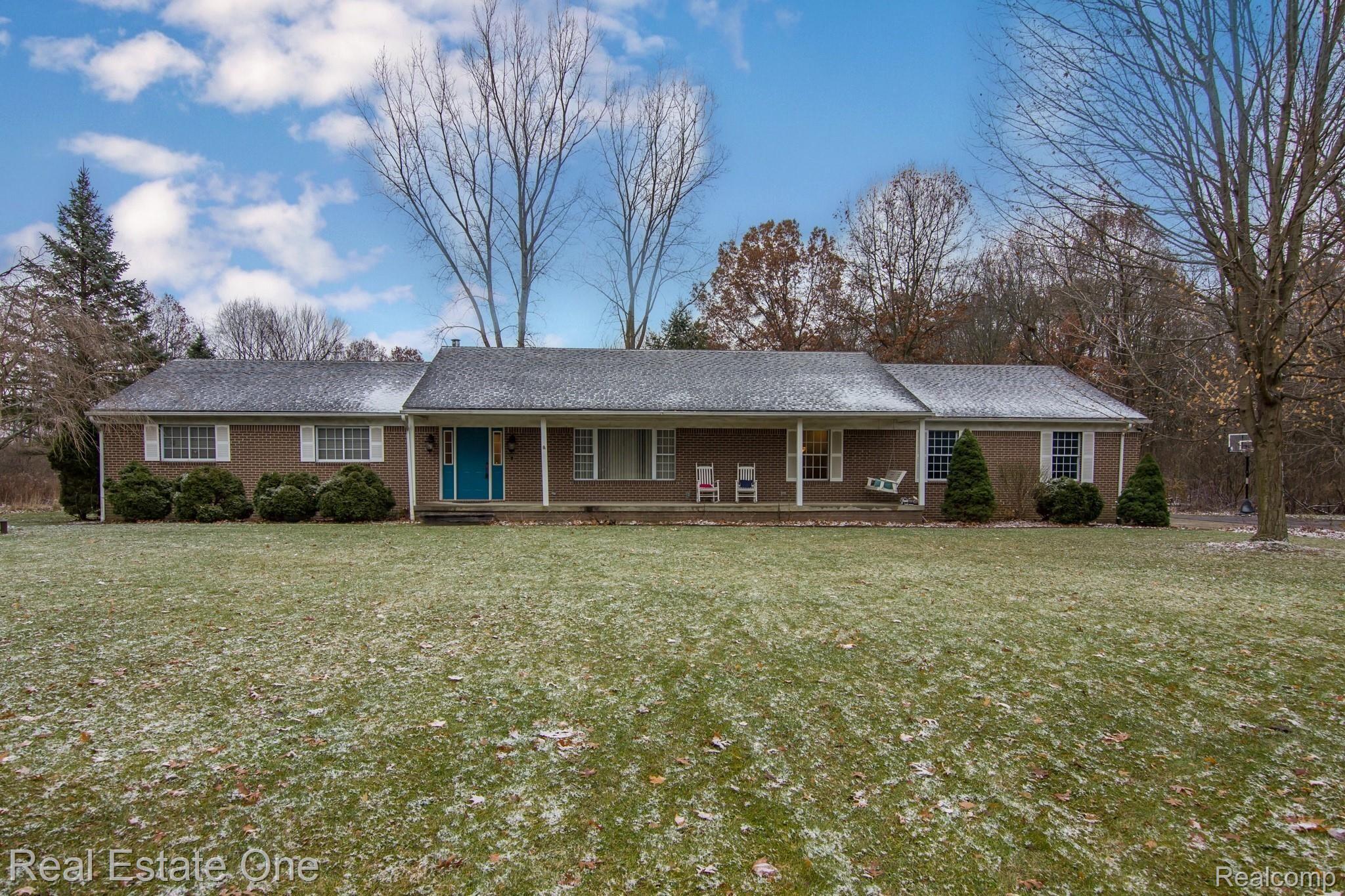 7701 Clement Road Clarkston, MI 48346 - Photo 1 of 45 IMG_6648.JPG