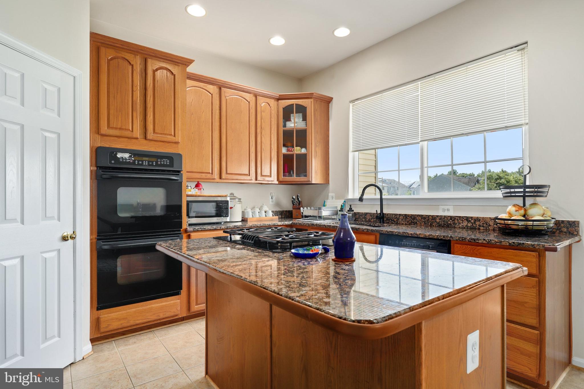 1555 Falling Brook Court Odenton, MD 21113 - Photo 3 of 39