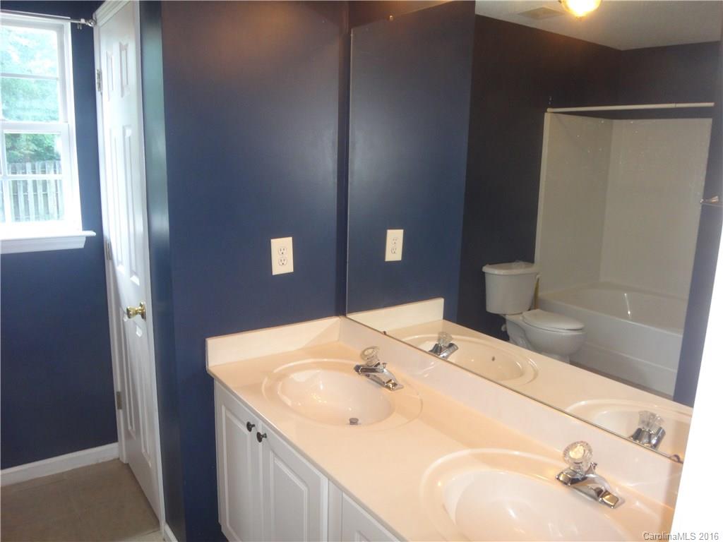 1633 Tate Road Rock Hill, SC 29732 - Photo 4 of 14 Gallery Image 4
