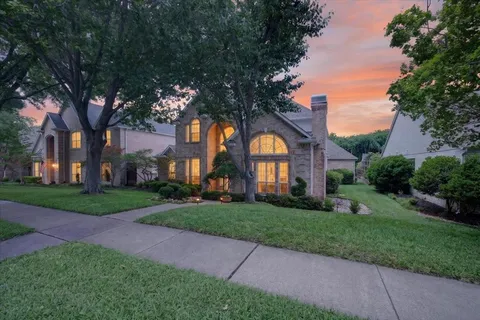 $830,000 | 18719 Thorntree Lane, Dallas, TX 75252