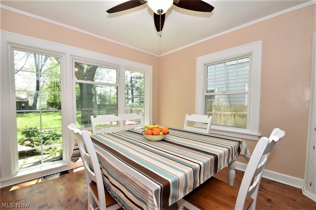 4490 Telhurst Road Cleveland, OH 44121 - Photo 8 of 20