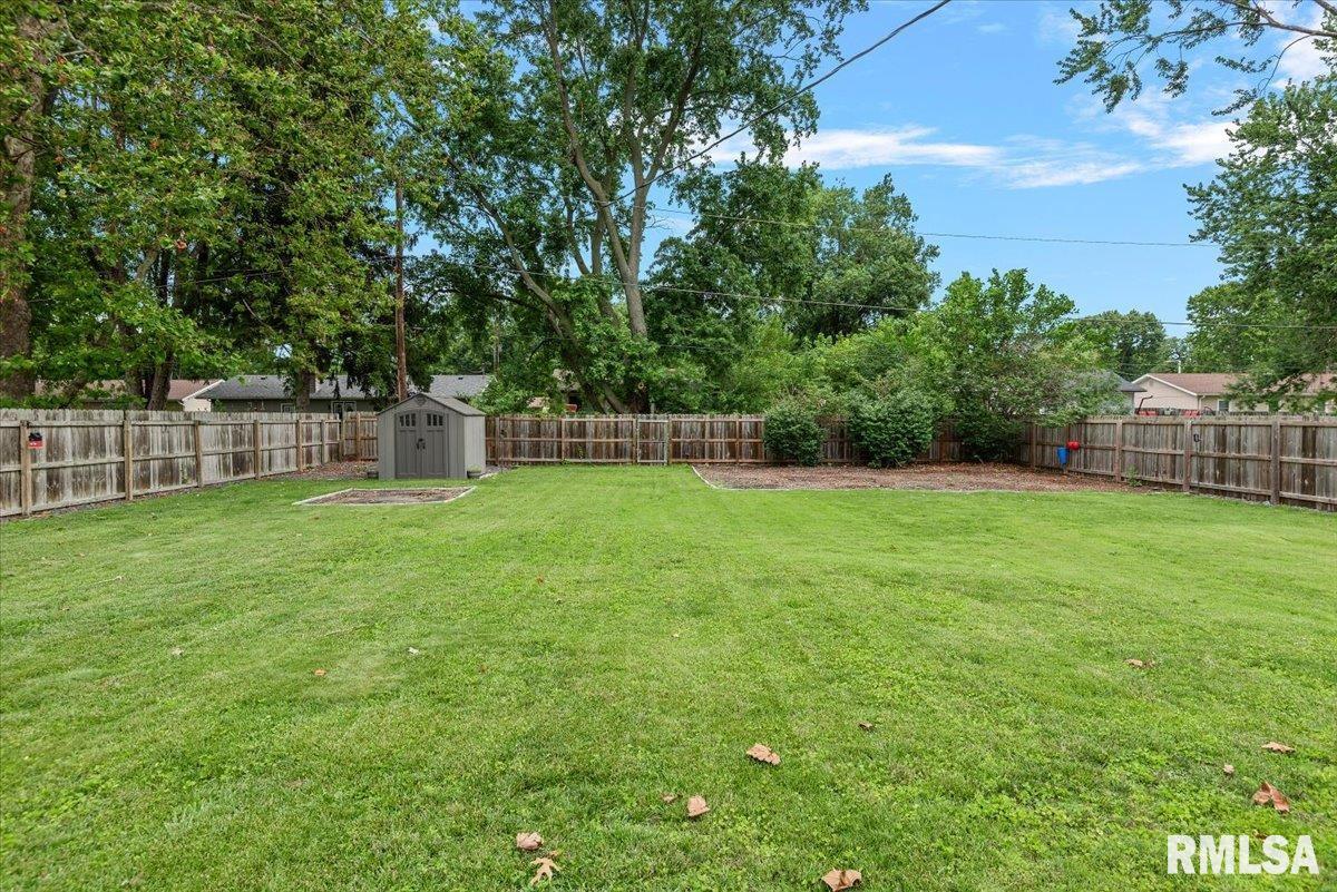639 Deerfield Road Chatham, IL 62629 - Photo 30 of 43