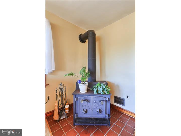 498 Media Road Oxford, PA 19363 - Photo 9 of 25 Gallery Image 9