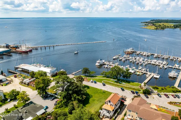 $45,000 | 516 Water Street, Unit A18, Oriental, NC 28571