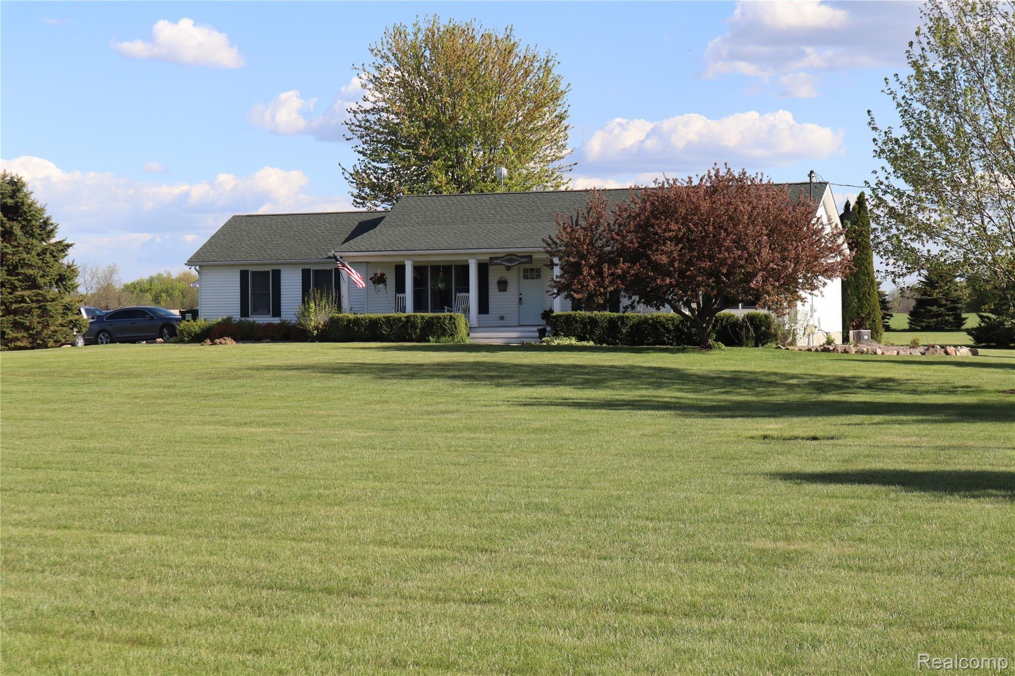 4752 Beard Road Byron, MI 48418 - Photo 1 of 34 IMG_2640.JPG