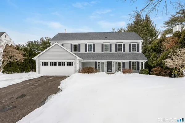 $2,275,000 | 43 Phillips Lane, Darien, CT 06820