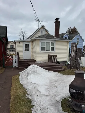 $179,900 | 806 5th Avenue, Two Harbors, MN 55616