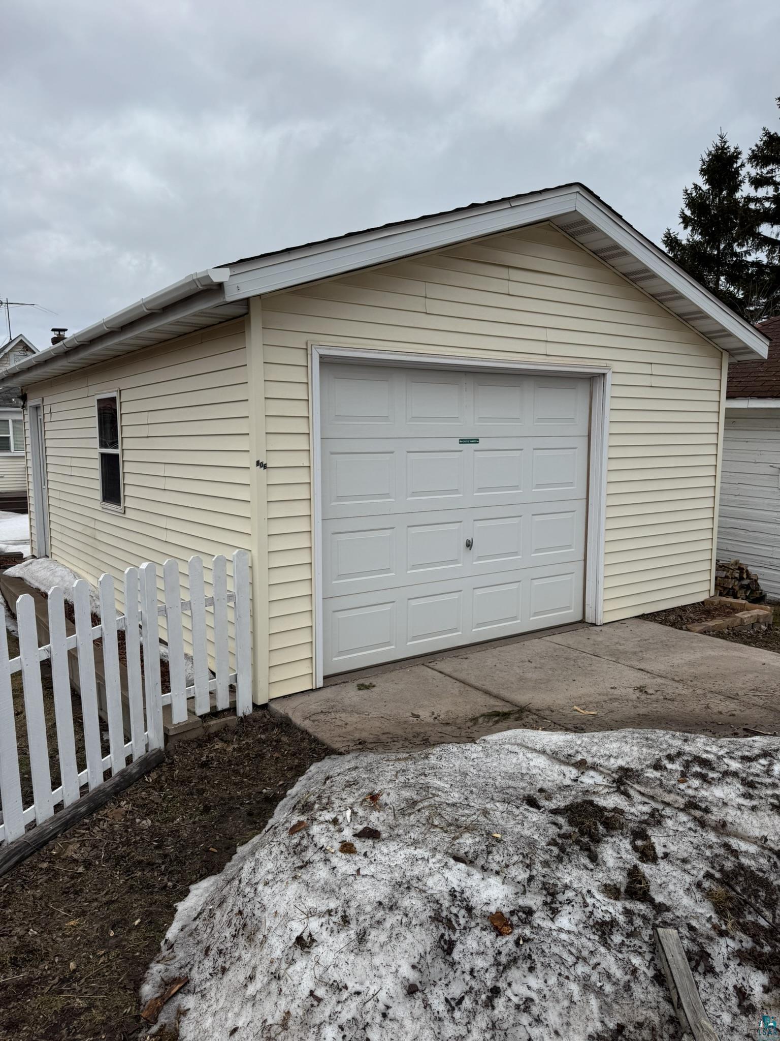 806 5th Avenue Two Harbors, MN 55616 - Photo 29 of 31