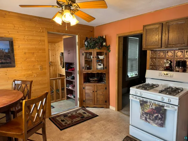$179,900 | 806 5th Avenue, Two Harbors, MN 55616