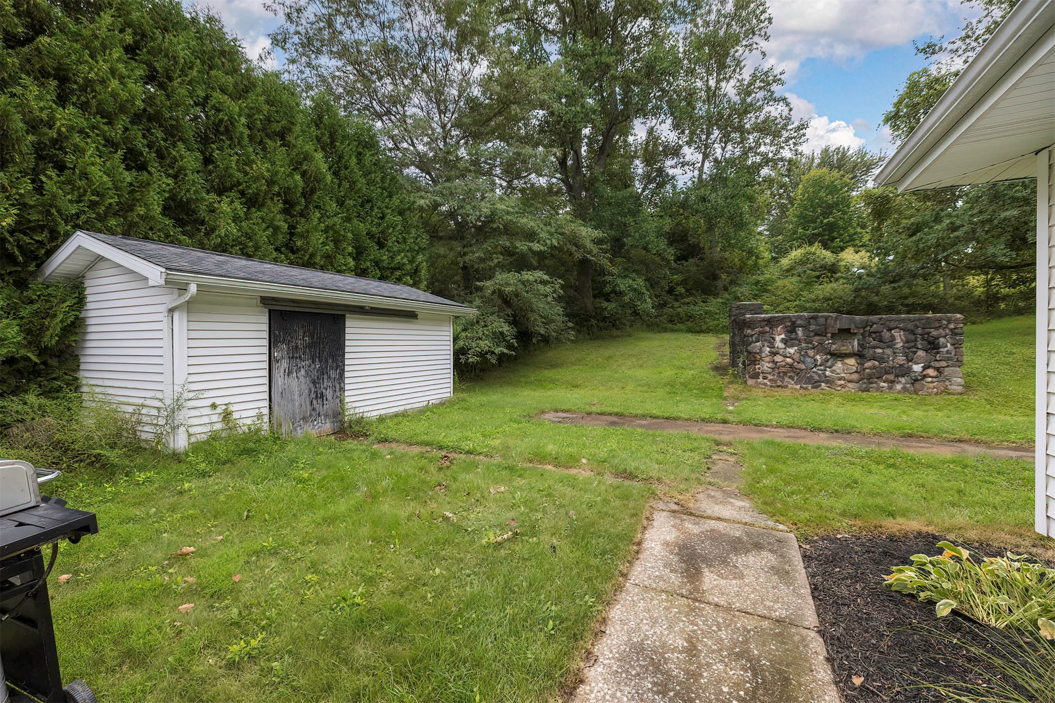 171 Young Road Erie, PA 16509 - Photo 25 of 26 Gallery Image 25
