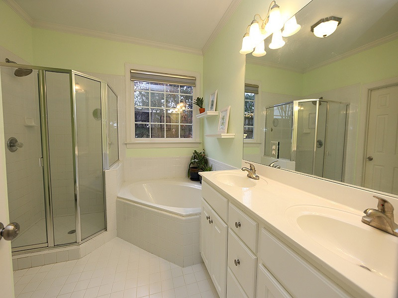 8504 Bayshore Court Raleigh, NC 27613 - Photo 8 of 21 Master Bath