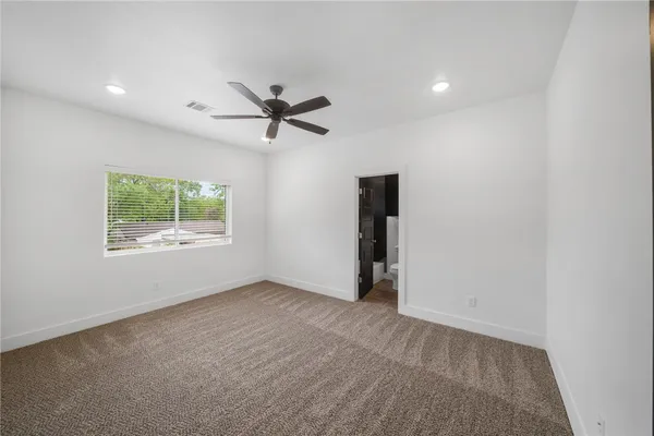 $2,625 | 213 Lynn Drive, Unit 204, Bryan, TX 77801