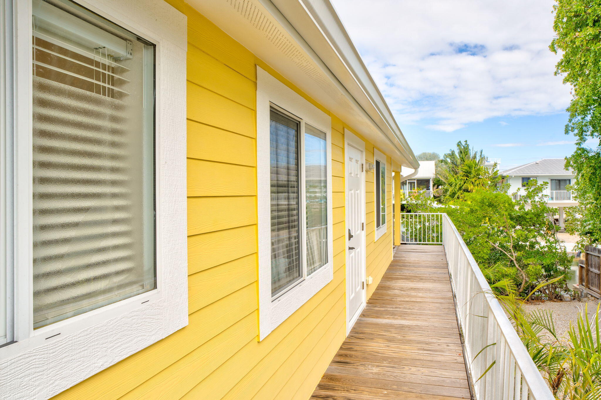 28571 Buccaneer Road Summerland Key, FL 33042 - Photo 30 of 40 a view of a pathway along with potted plants