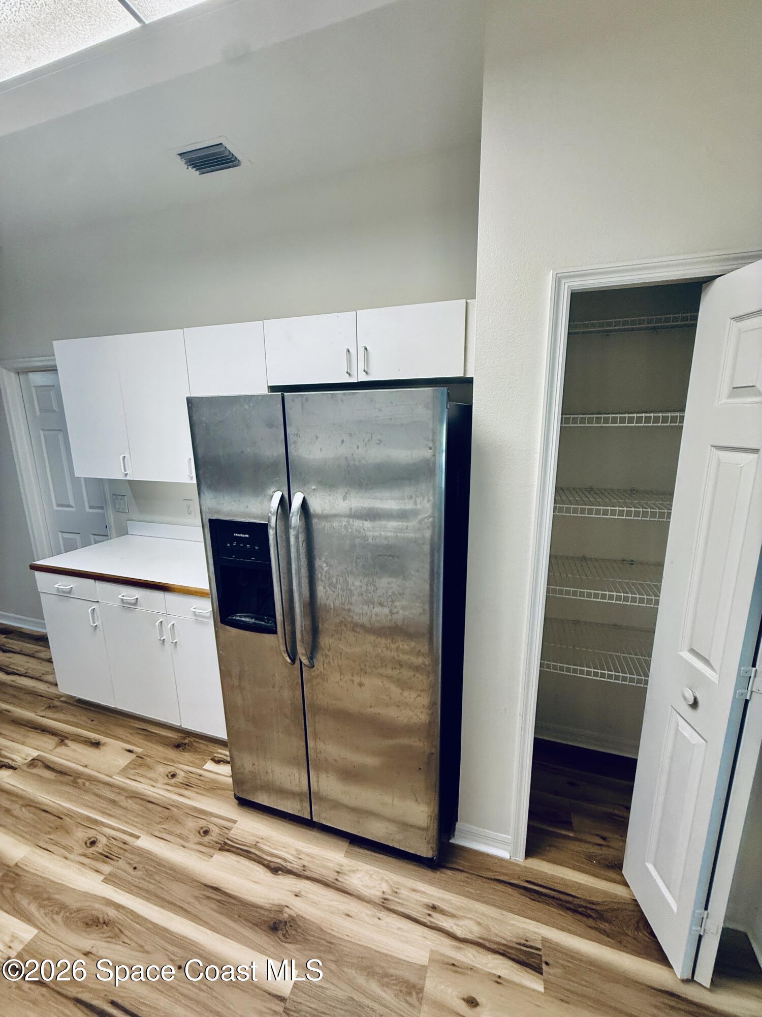1686 Rustic Way Melbourne, FL 32935 - Photo 8 of 30 20260821_130111382_iOS