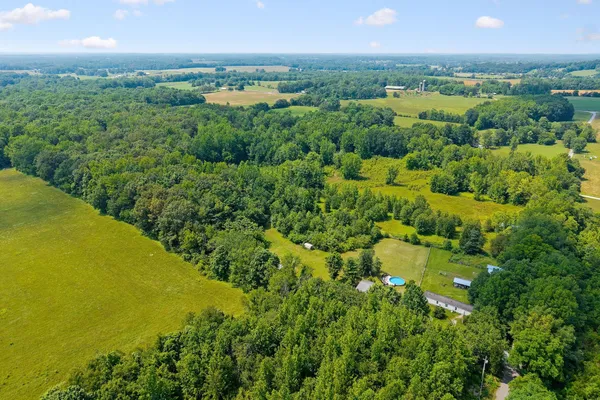 $449,500 | 618 Cash Dollar Road, Walling, TN 38587