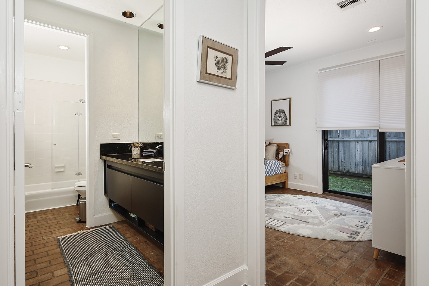 10 West Shady Lane Houston, TX 77063 - Photo 36 of 49