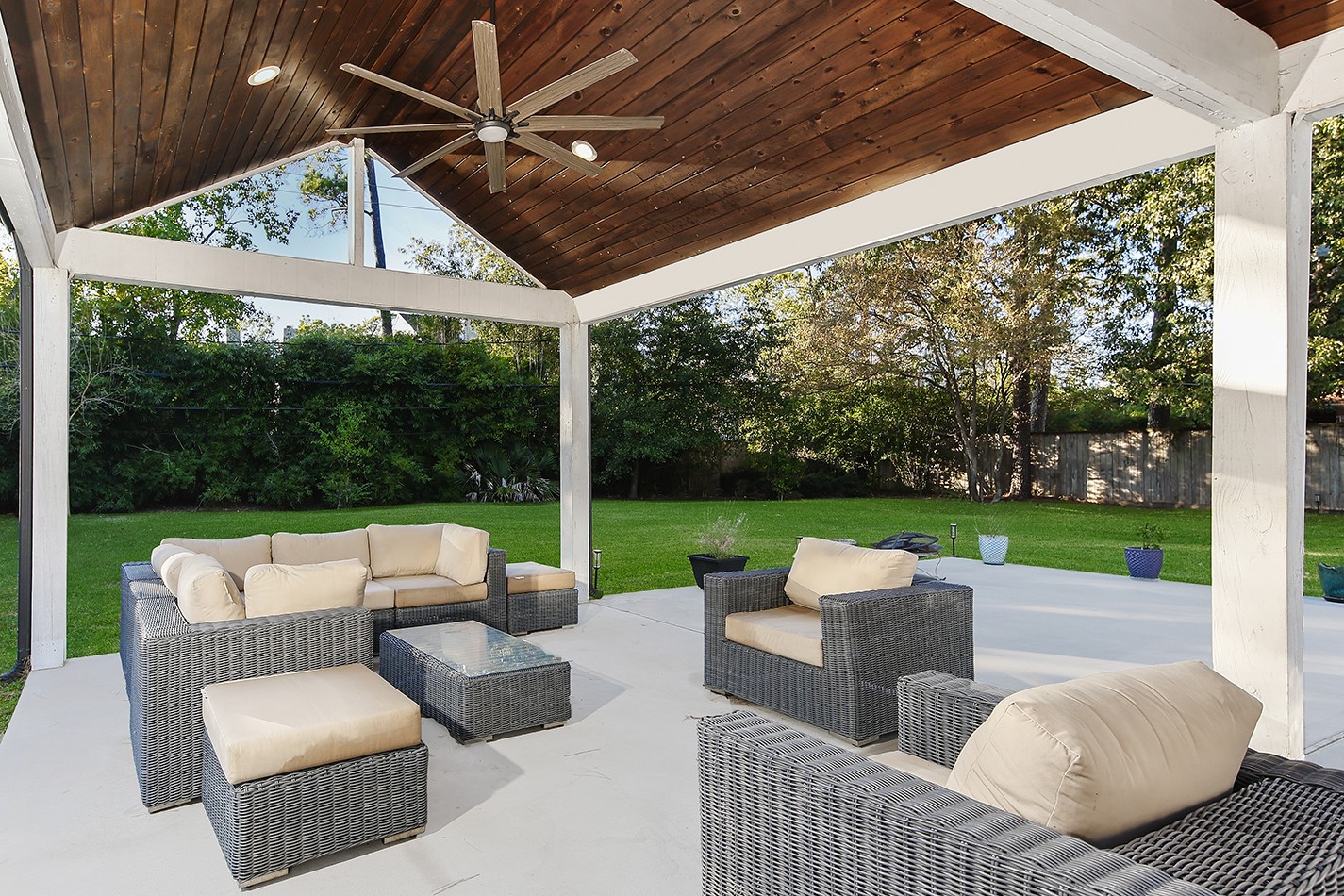 10 West Shady Lane Houston, TX 77063 - Photo 40 of 49