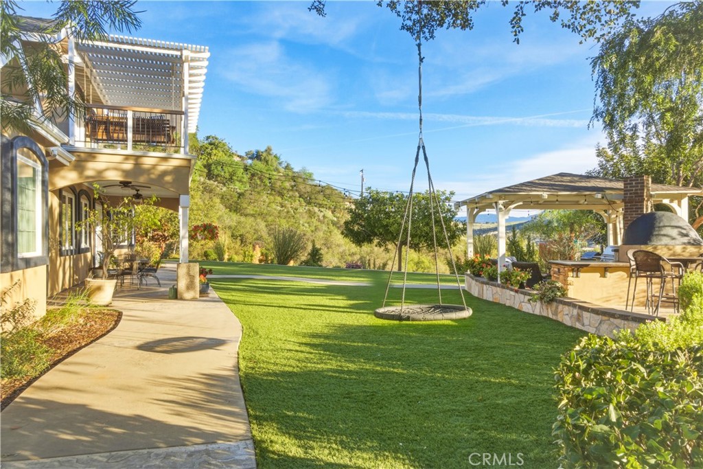 14179 Woods Valley Road Valley Center, CA 92082 - Photo 6 of 60