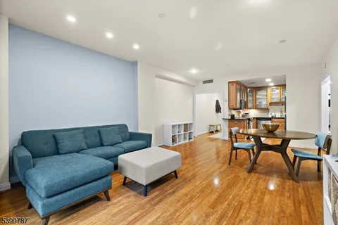 $430,000 | 207 Shearwater Court West, Unit 31, Jersey City, NJ 07305