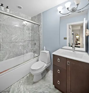 $430,000 | 207 Shearwater Court West, Unit 31, Jersey City, NJ 07305