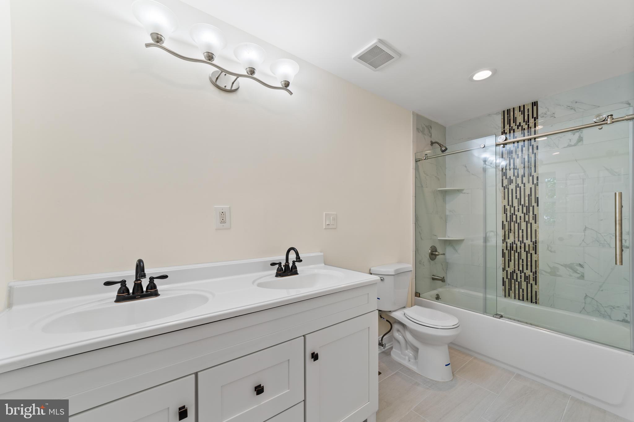 812 West Malaga Road Williamstown, NJ 08094 - Photo 13 of 23
