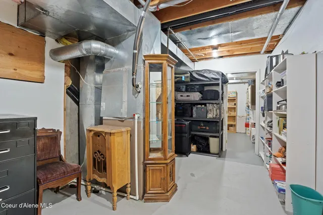 $899,000 | 26312 East Idaho Pines Lane, Newman Lake, WA 99025