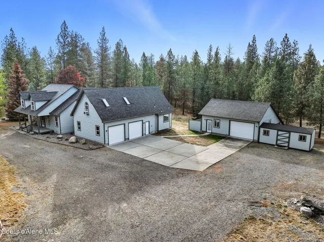 $899,000 | 26312 East Idaho Pines Lane, Newman Lake, WA 99025