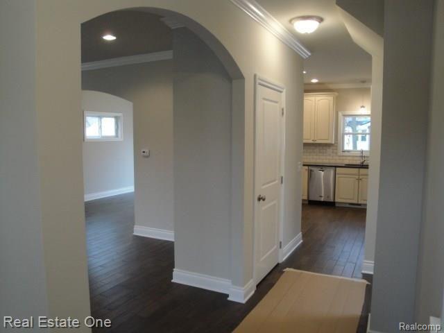 3115 Wakefield Road Berkley, MI 48072 - Photo 6 of 25 DSC04216.JPG